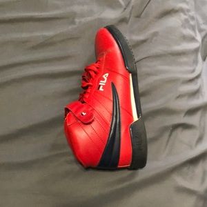 Fila - “red navy”